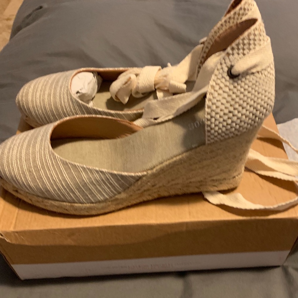 Soludos Wedges size 10
